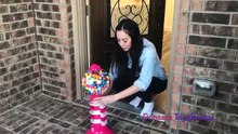 Gumball Machine Funny PRANK Princess Turns Into GIANT GUMMY SNAKE Fun for Kids Princess Toysreview