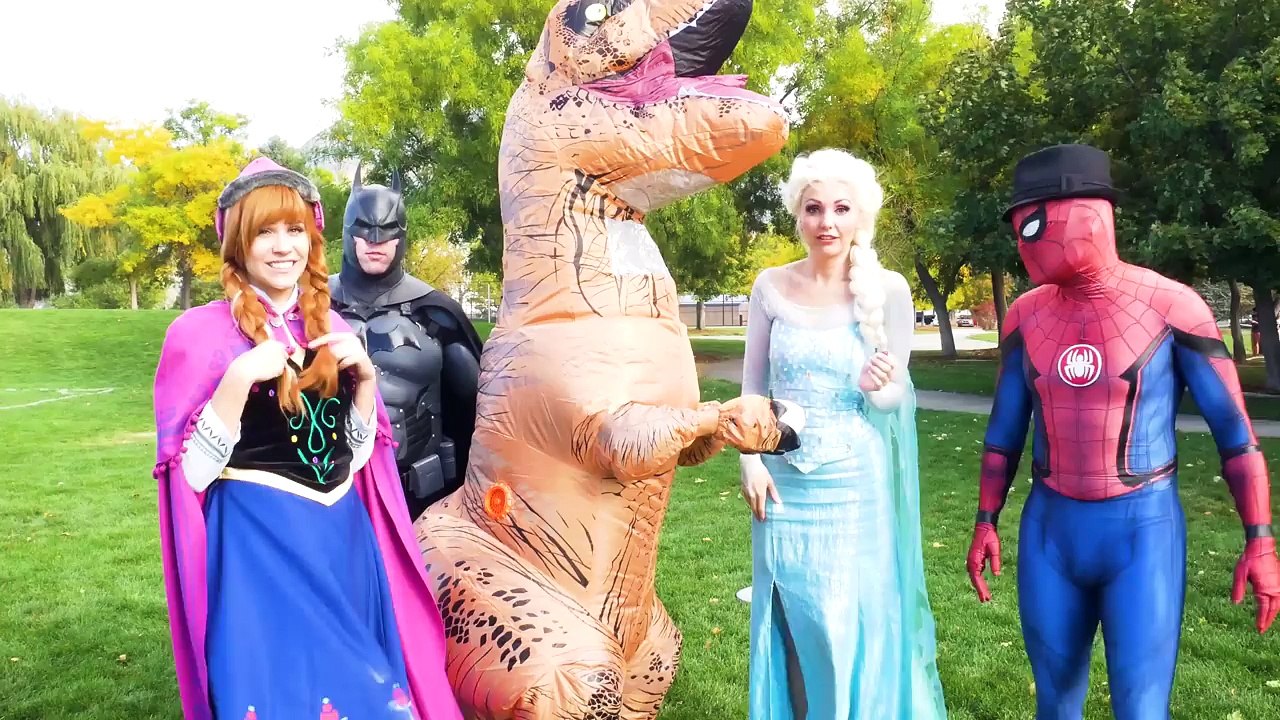 Dinosaur Eats Spiderman and Elsa plus More Superheroes in Real Life Hatchimals