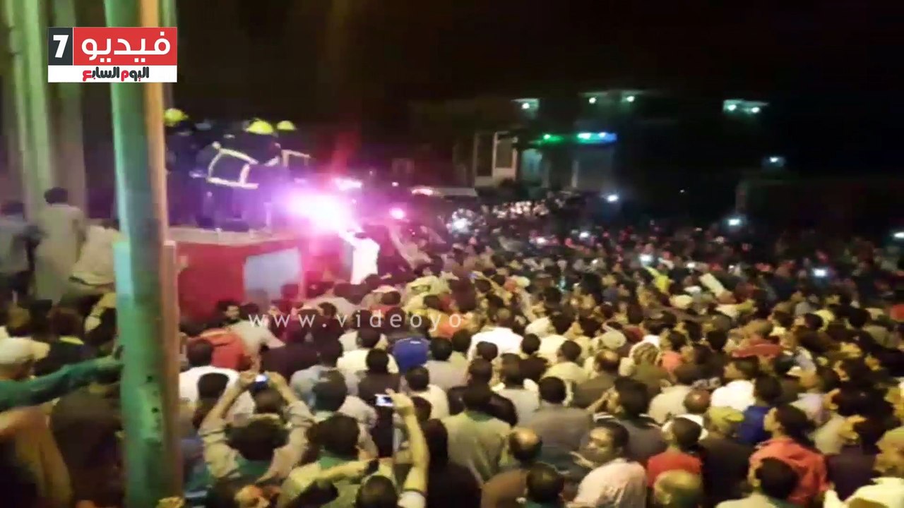 الآلاف فى كفر الشيخ يودعون شهيدى العمليات الإرهابية بسيناء