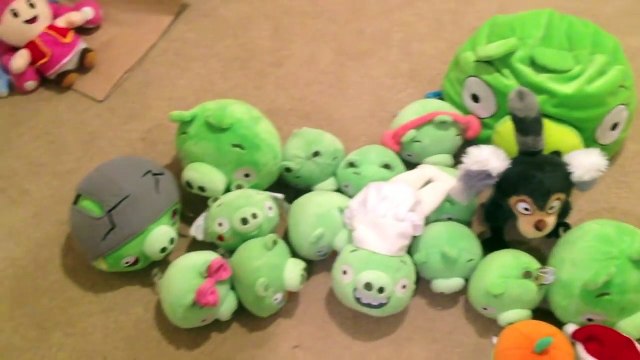 Angry Birds Plush: The Pigs Spring Break