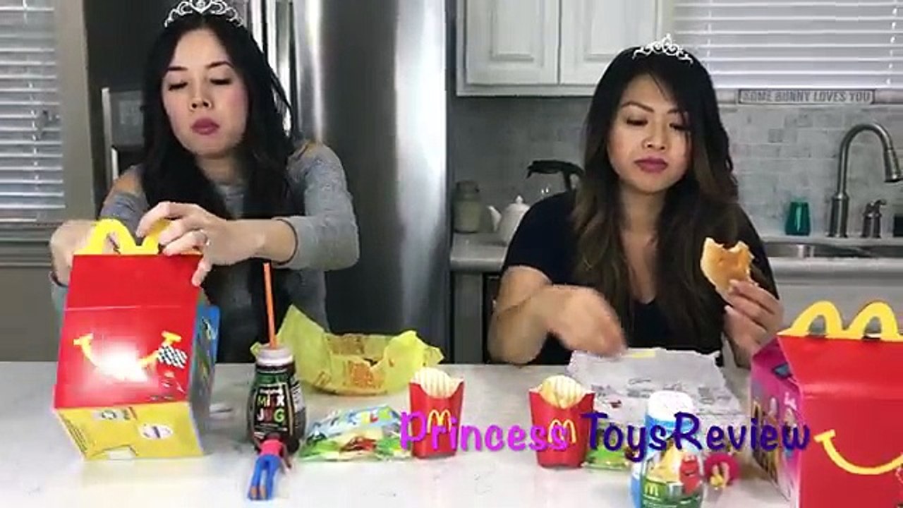 MCDONALDS HAPPY MEAL Toy Barbie Fashionista Dolls Unboxing Toys for Kids Princess Toysreview