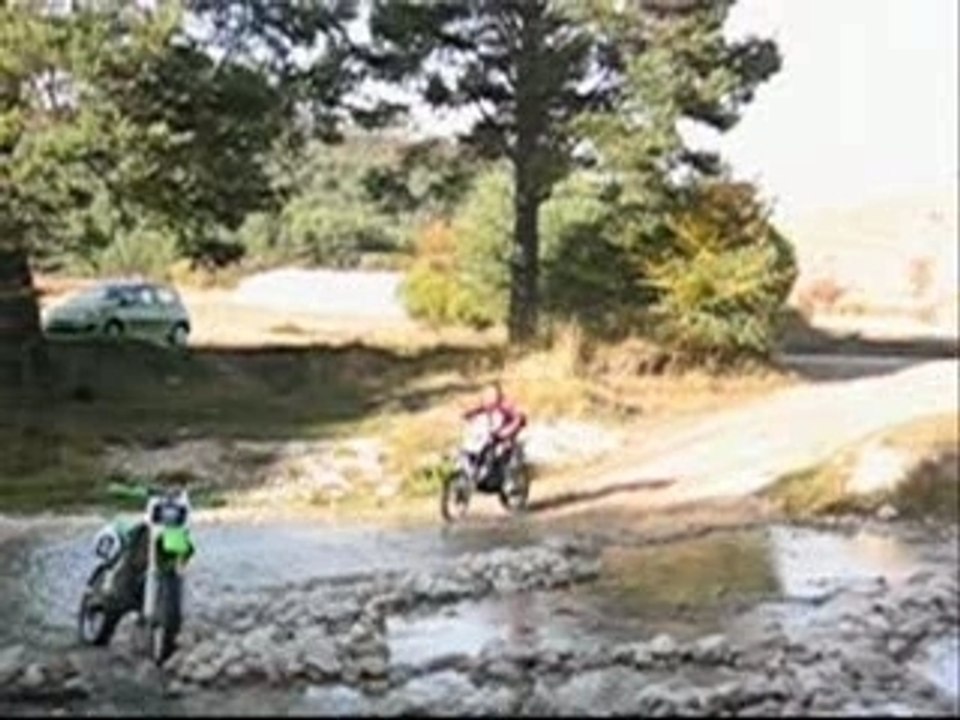 motocross / enduro les pompiers font de la moto