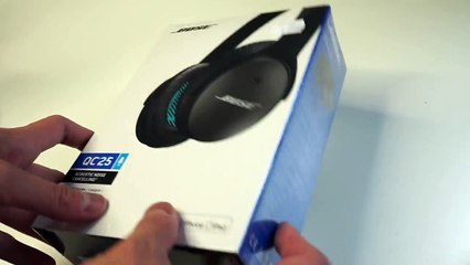 Bose QuietComfort QC25 Unboxing (FULL REVIEW LINK IN DESCRIPTION)