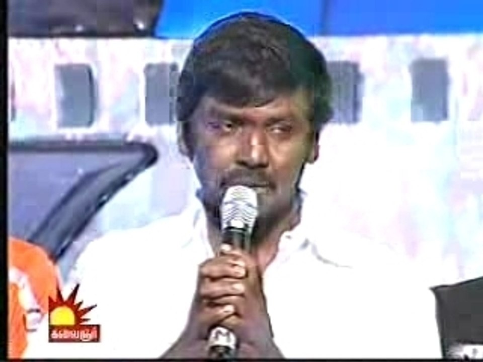 pokkiri175function. vijay dancing performance