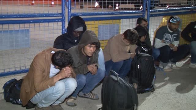 'Asker' Bileti Kesilen Yolcular Kaçak Göçmen Çıktı