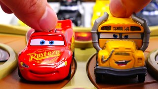 Disney Cars 3 Toys Lightning McQueen in Crazy 8 battle! Miss fritter attack and crash Movie for Kids-kmRL7cH8KMA