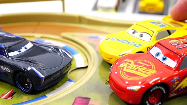 Disney Cars 3 Toys Lightning McQueen Jackson Storm Triple Battle race Course Play Set movie for Kids-egdi06wwEp4
