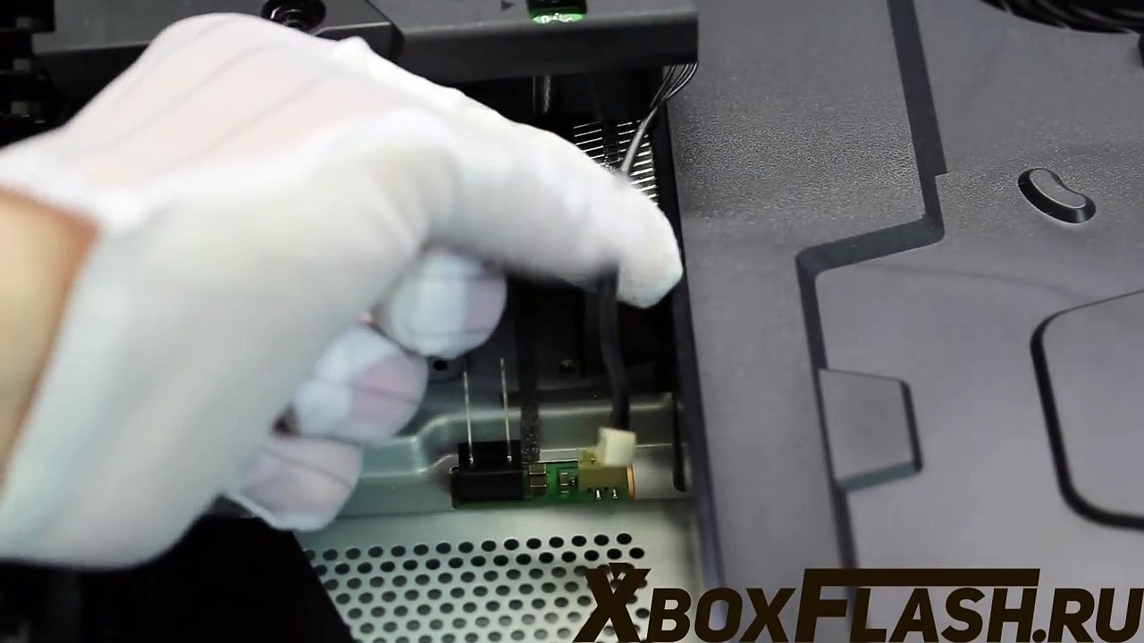 Разборка PlayStation 4 PRO (видео инструкция)