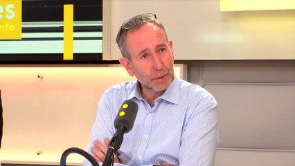 "François Hollande fait comme Sarkozy" Laurent Bazin