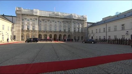 Cumhurbaşkanı Erdoğan, Polonya'da Resmi Törenle Karşılandı