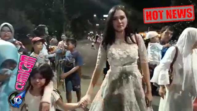 Hot News! Mulan Jameela Dicegat Warga, Safeea Nangis - Cumicam 17 Oktober 2017