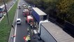 Accident spectaculaire entre des camions et des voitures à Quaregnon..Vidéo Eric Ghislain