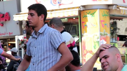 Derrière les fronts : résistances et résiliences en Palestine Bande-annonce VO