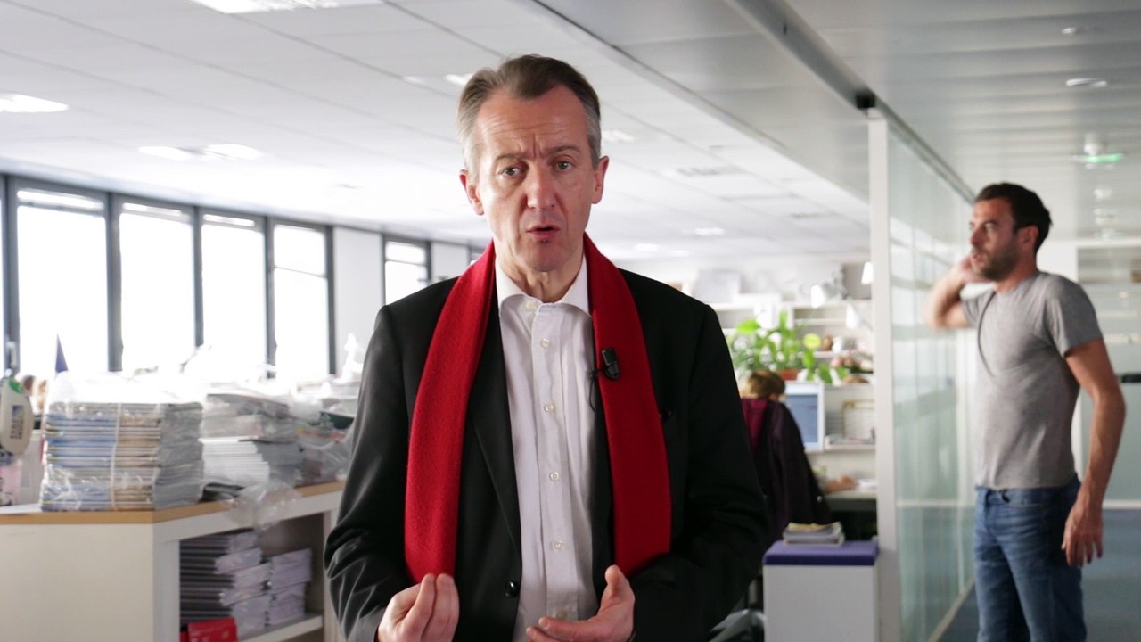 Hollande-Macron: Assistons-nous à une guerre des présidents?-L'édito de Christophe Barbier