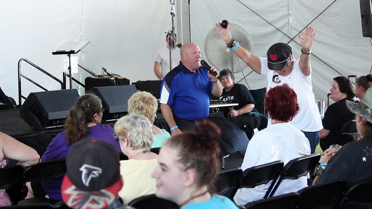 Danny McCorkle sings 'Elvis Medley' Elvis Week 2017