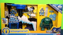 Imaginext Mr. Freeze Gift Set with Batman figure, Ice Monster, Mr. Freeze and Snowmobile vehicle!