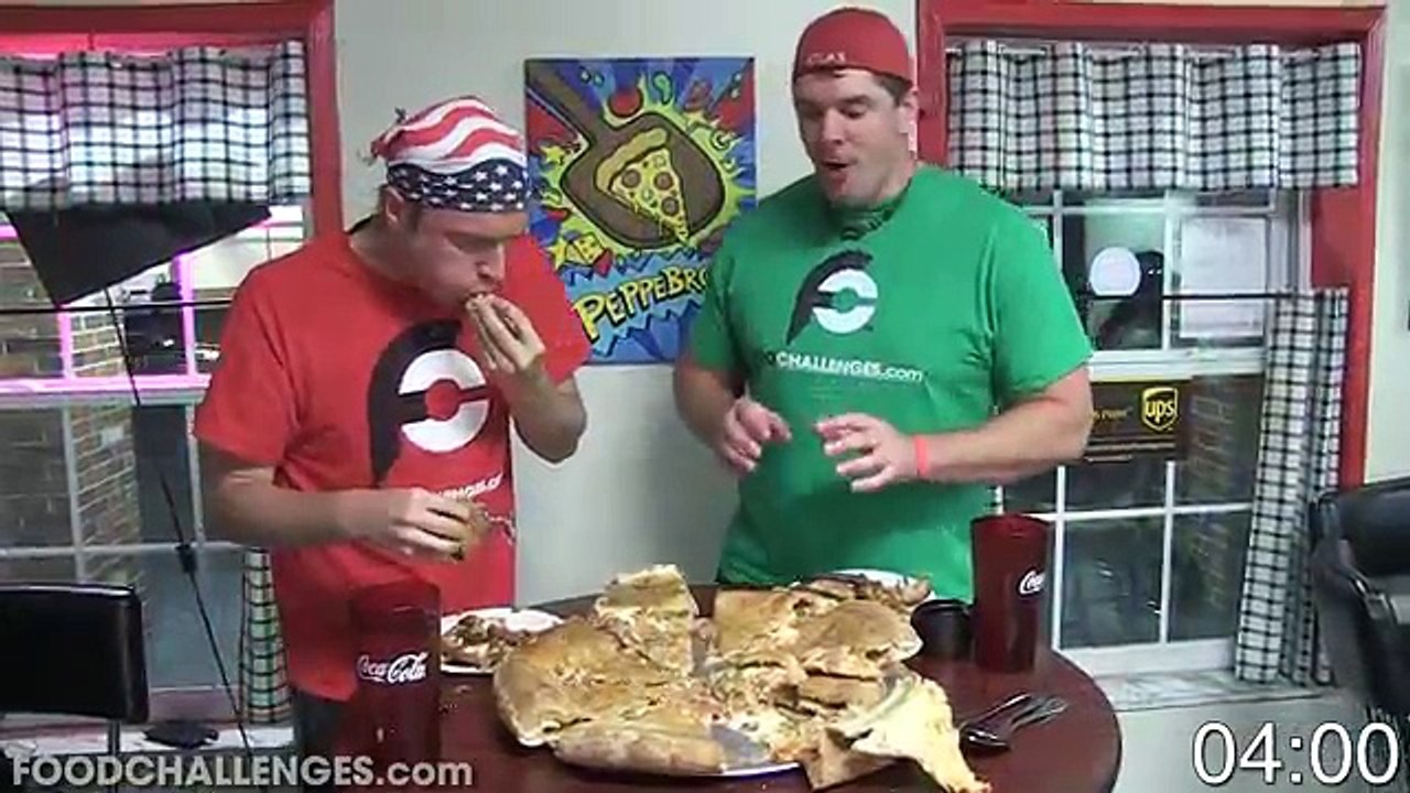 10lb Calzone Eating Challenge w/ Ramsey Hilton!!