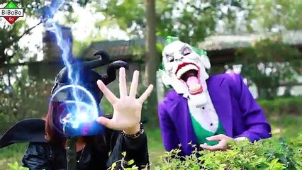 Superheroes family Frozen Elsa Spiderman Baby Police arrest Joker ✦ Belle Prank in pool Kids Superhe