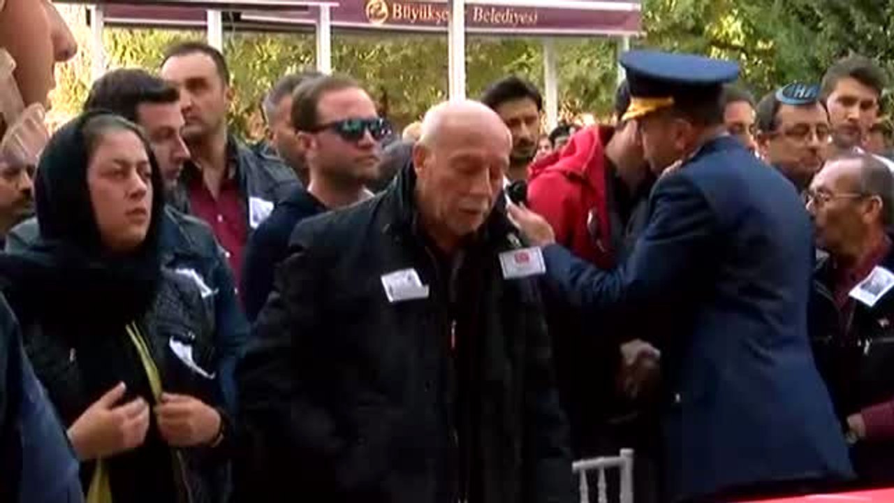 Şehit Annesinden Yürek Bundan Veda: "Oğlum Öcünü Alırlar, Asker Bitmez, Yolun Açık Olsun"