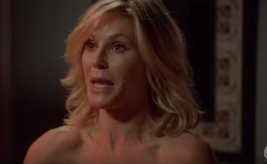 Modern Family Season 9 Episode 4 (Sex, Lies & Kickball) series HD 09x04 - Watch Free Online