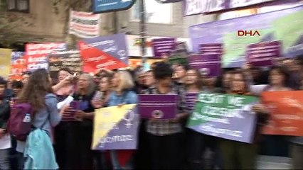 Kadınlardan Müftülük Yasasına Tepki Eylemi