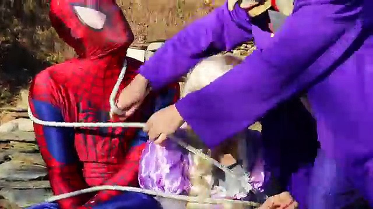 Frozen Elsa SuperHero Vs VILLAINS! w/ Spiderman Joker Rapunzel Venom Hulk Maleficent Superhero fun!