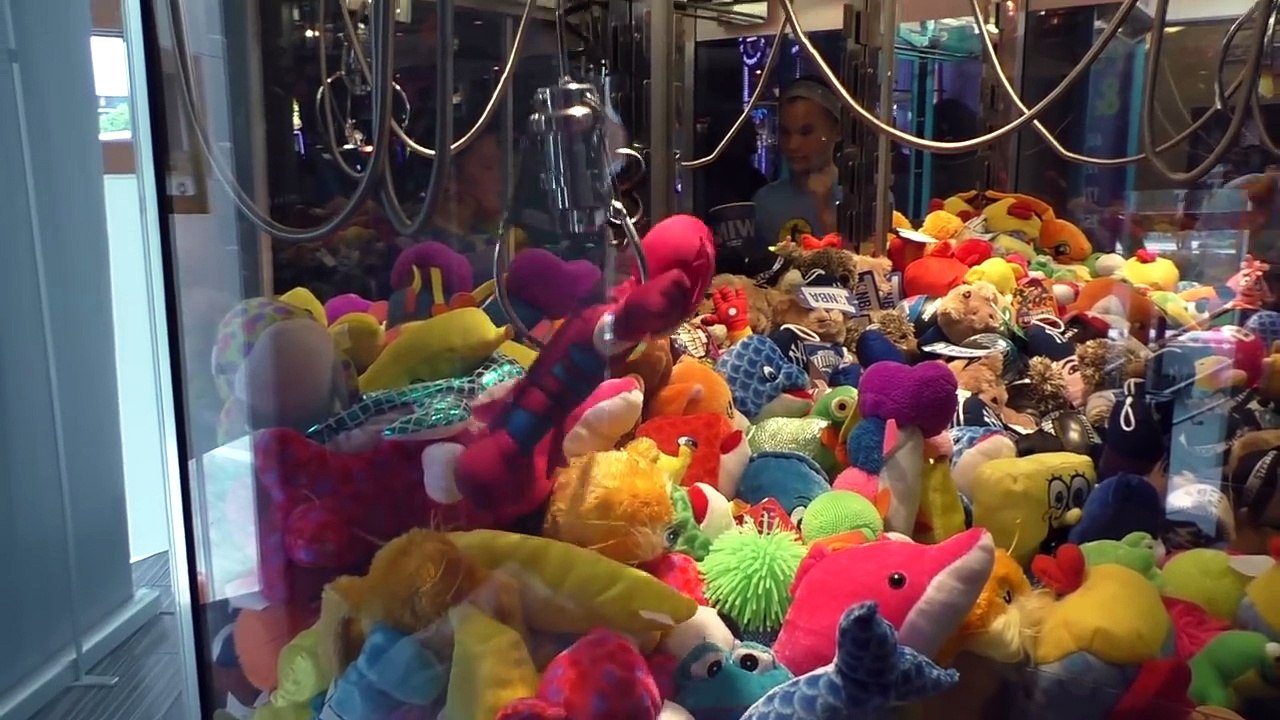 Dave and Busters : Doodle Jump, Jug Toss, and more - Arcade Fun