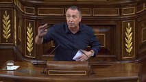 Joan Baldoví para els peus a Toni Cantó