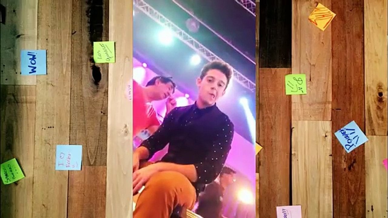 Karol sevilla y Martina Stoessel GRABANDO SOY LUNA