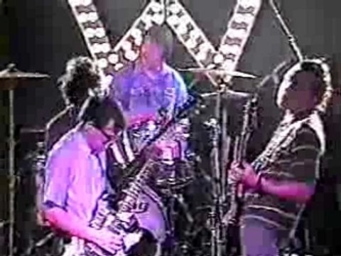 Weezer - 13 Undone (Live Lupo 2000)