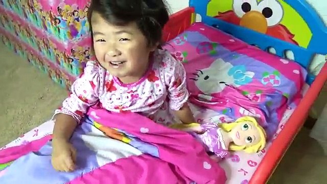 Disney Princess Carriage Ride-on Powerwheels 24v Dynacraft with Cinderella and Rapunzel toys