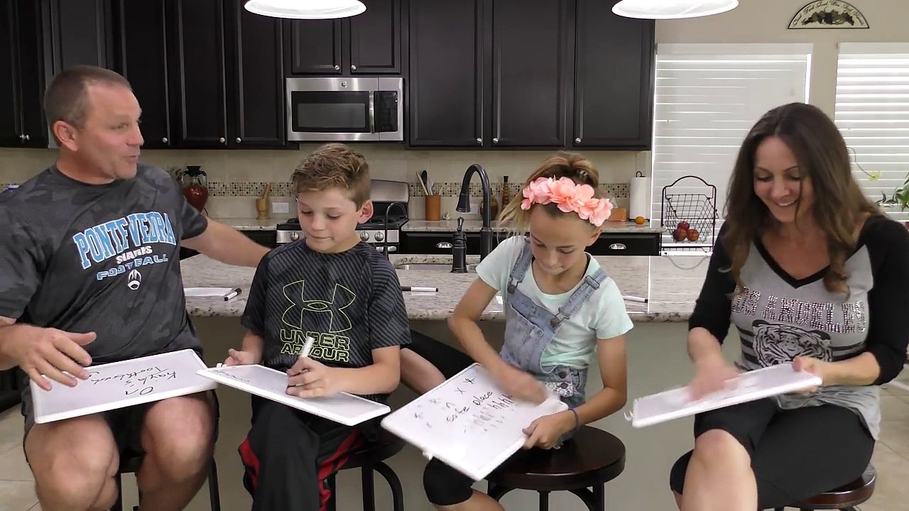 WHO KNOWS ME BEST? | We Are The Davises