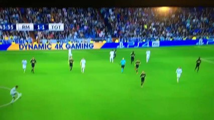 Cristiano Ronaldo Comical No Look Pass Fail vs Tottenham!