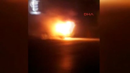 Kağıthane'de Kundaklama: Araçların Alev Alev Yanma Anı Kamerada