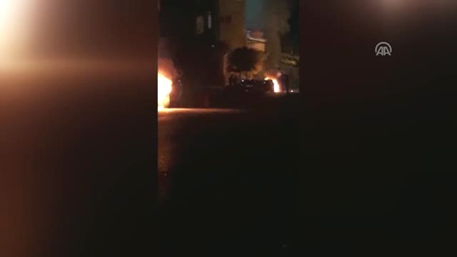 Kağıthane'de Araç Kundaklaması (2)- Araçların Yanma Anı