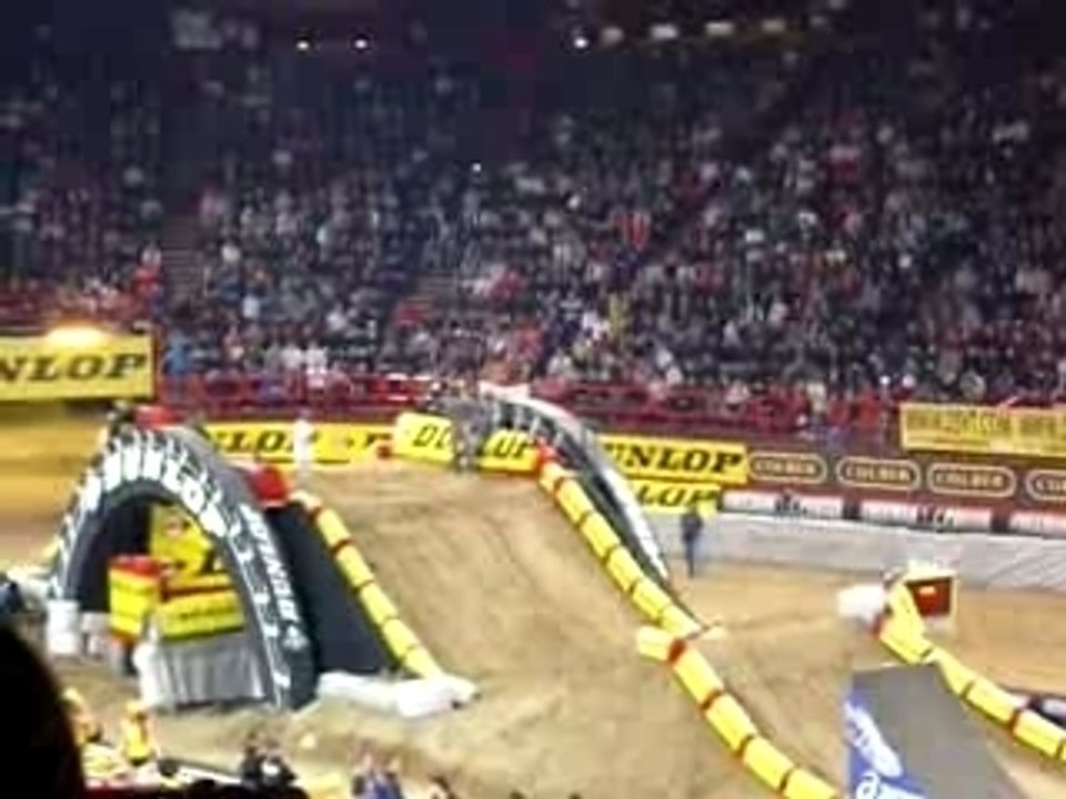 Asics Freestyle show à Bercy 10/11/07- Backflip