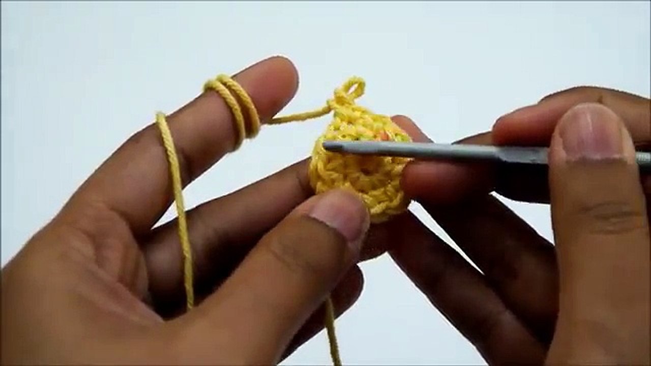 crochet little duck or chicken applique free pattern