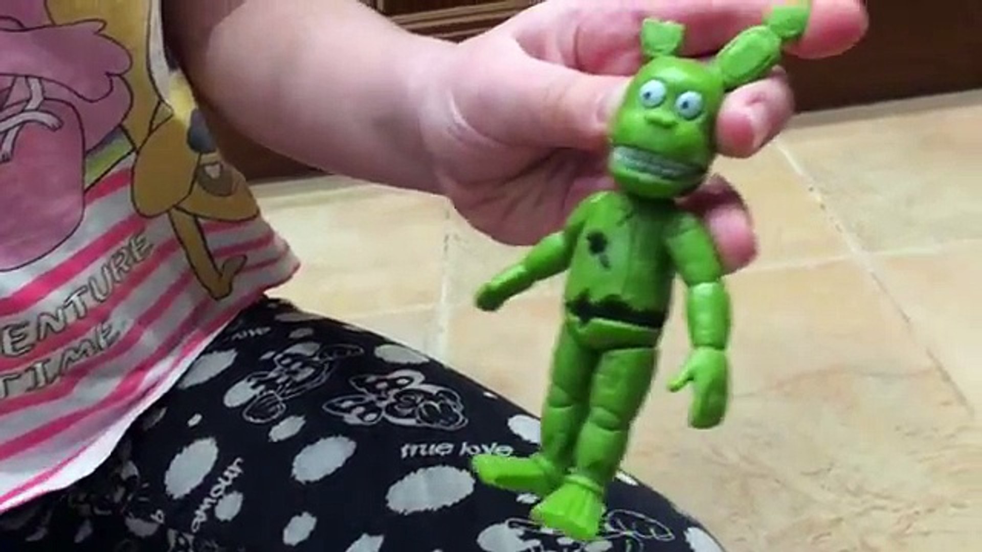 ⁣ФНАФ - Пять ночей с Фредди! Игрушки FNAF ОБЗОР от МАШИ!