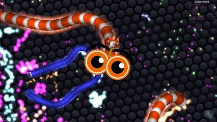 Скачать видео: Slither.io - LONGEST BAD SNAKE vs 41000 SNAKES! // Epic Slitherio Gameplay (Slitherio Funny Moments)