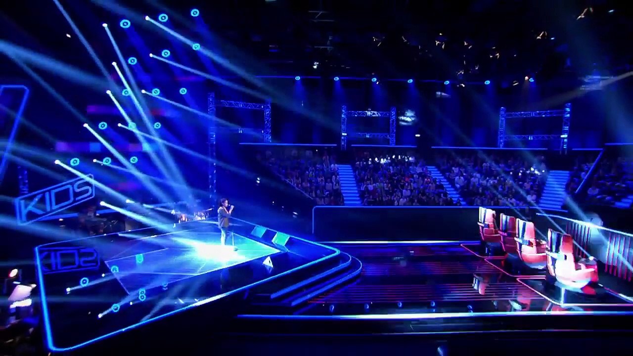 Macy Gray - I try (Nora)  The Voice Kids 2017  Blind Auditions  SAT.1