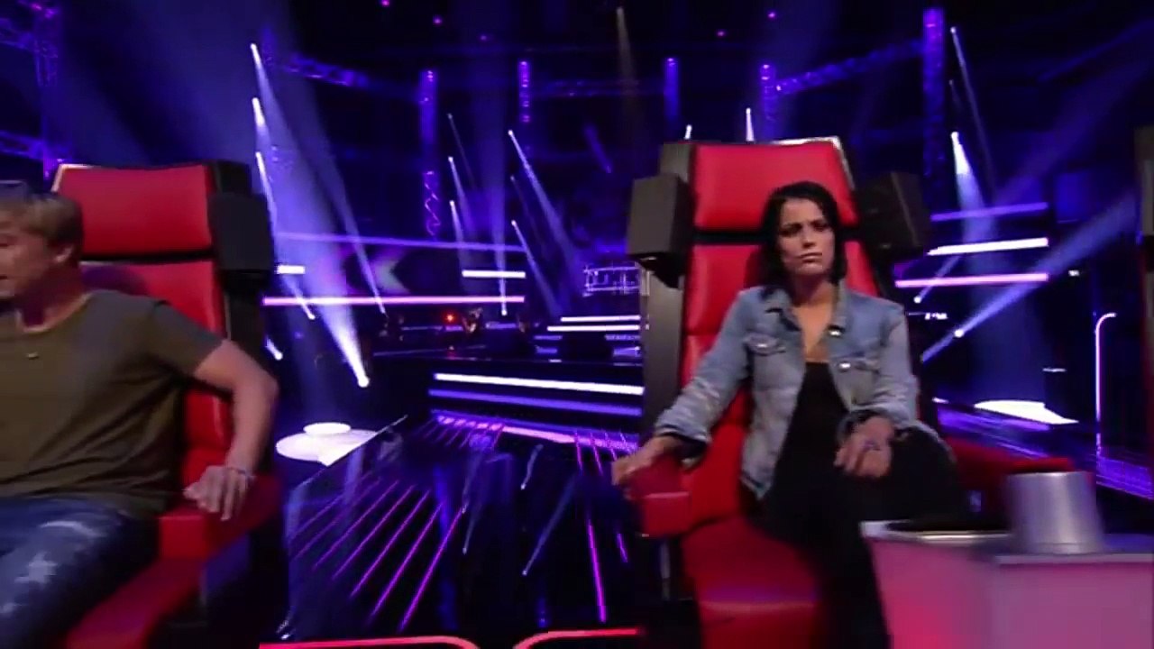 Lost - Calvin Bynum _ The Voice _ Blind Audition 2014-5HqAtcLdzVE