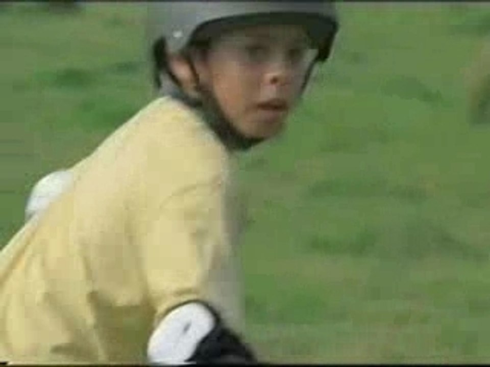 A Novembre - Johnny Kapahala - on Disney Channel Italia