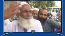 دنیا کا ایک ایسا بندہ جو روٹی نہیں پتھر کھاتا ہے { خود دیکھں }