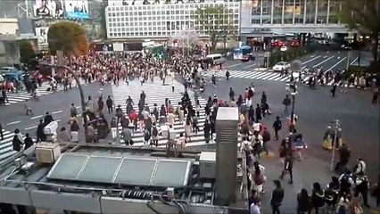 Famous Shibuya Crossing (2015)-lEKE7UnH55Y