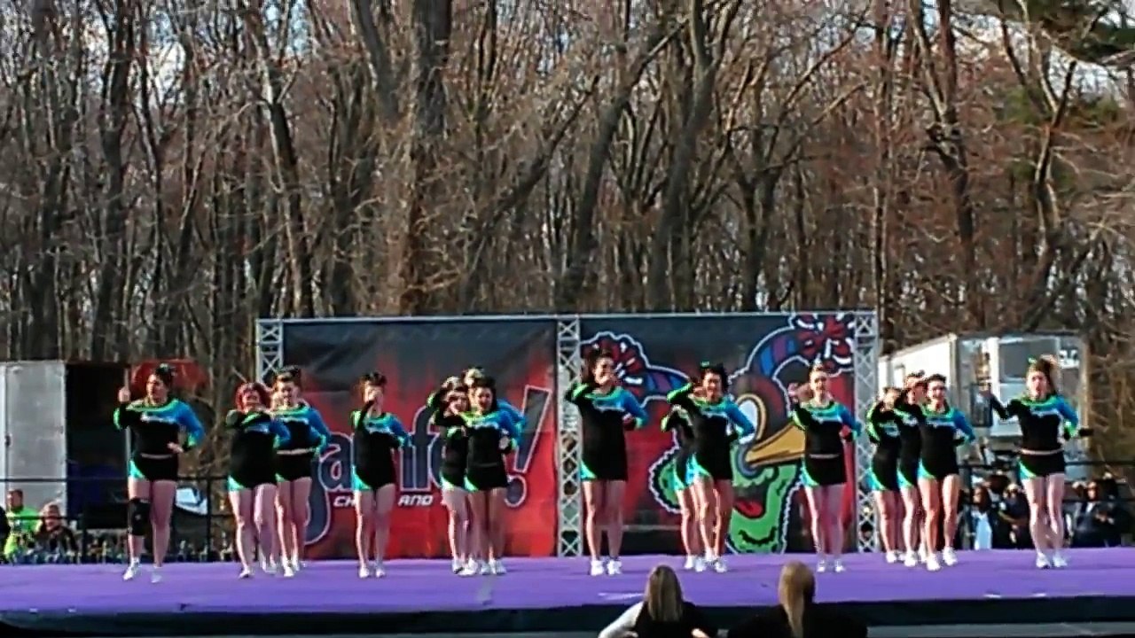 ICF Famous IOAG5 @ Six Flags Thrill Jam 2015-QCt_gLF_ozQ