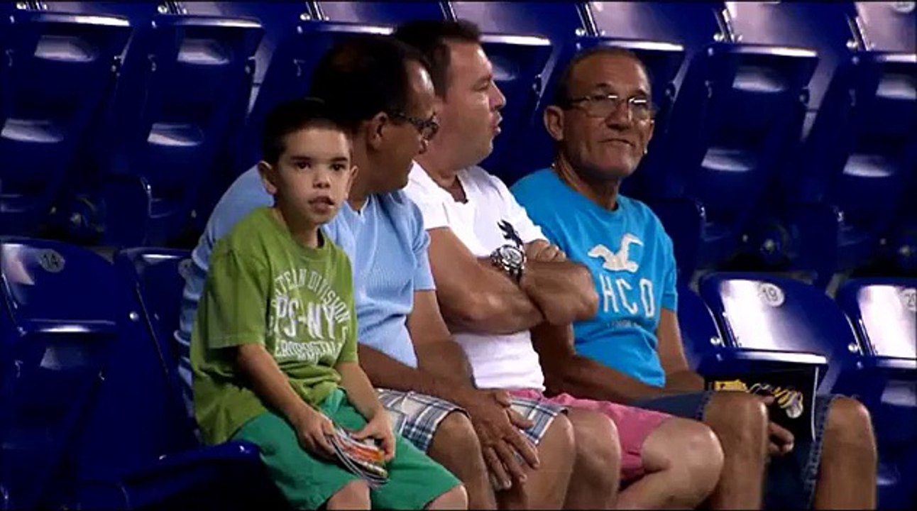 Little Kid Dancing At Marlins game 2014-45OYS9yQnyc