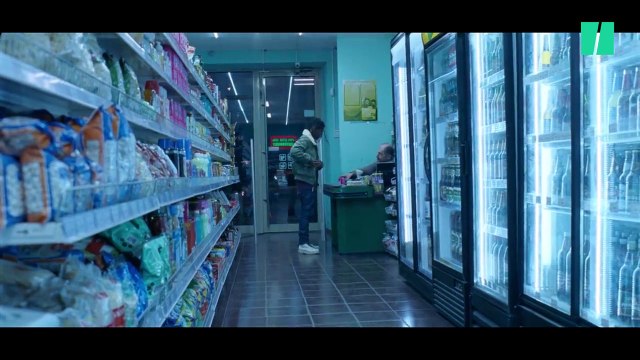 Le liquide bleu qui représente les règles dans la pub ne fait plus l'unanimité