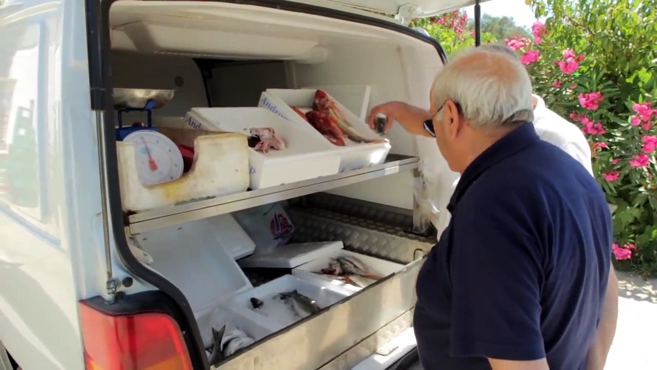 Corfu, Greece Travel Guide-S7213lOuTO8