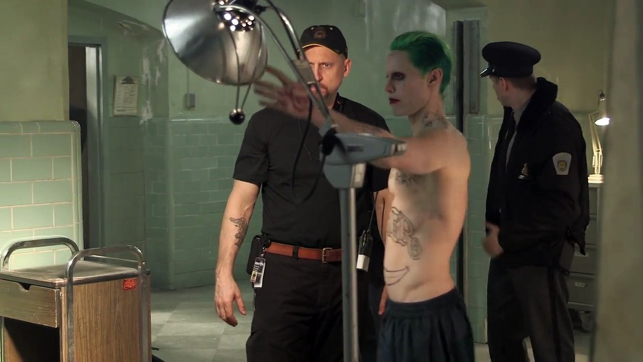 Suicide Squad - Behind the Scenes Movie Broll of Jared Leto 'The Joker'-kvTAlG5mOJY