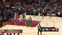 LeBron James met un gros contre à Jayson Tatum